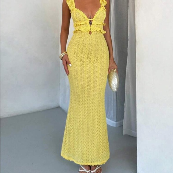 SHEIN Yellow Ribbed Buttoned Maxi Dress - Picture 2 of 6
